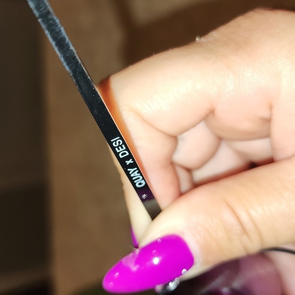 Quay Sunglasses Aviators - Picture 3 of 4